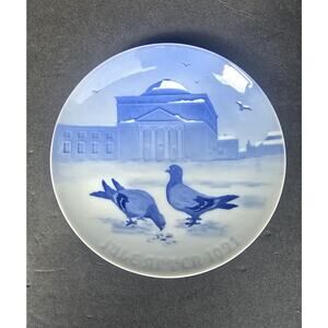 Vintage 1921 Bing & Grondahl Juleaften Christmas Plate Denmark B&G Blue Pigeons